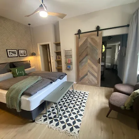 Apartment Cues11