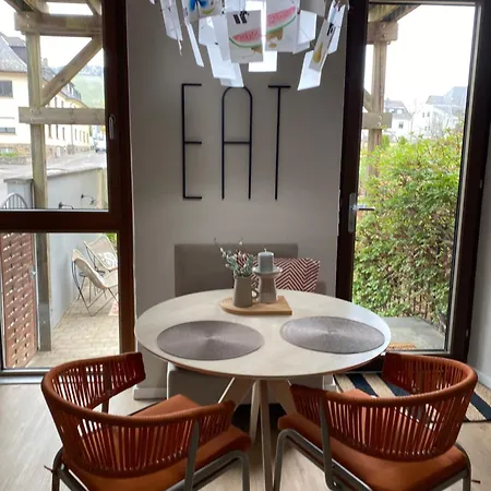 Apartment Cues11